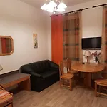 Aa-apartment -7 Fuer Geschaeftsreisende - Zu Hause بيت ضيافة 4*