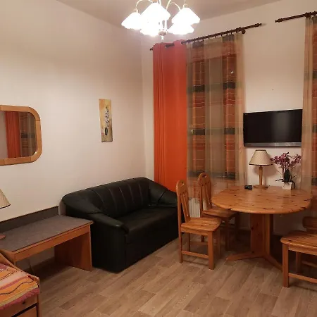 Aa-apartment -7 Fuer Geschaeftsreisende - Zu Hause Maison d'hôtes 4*