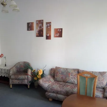 Penzion Aa-apartment -7 Fuer Geschaeftsreisende - Zu Hause 4*
