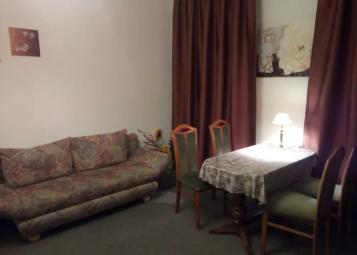 Penzion Aa-apartment -7 Fuer Geschaeftsreisende - Zu Hause 4*