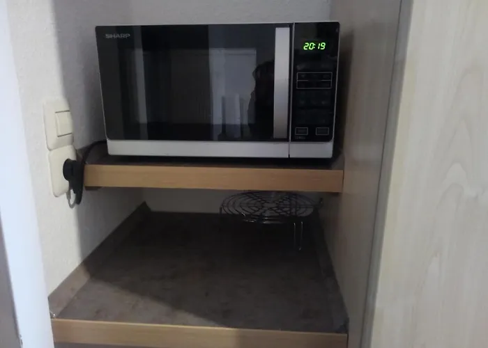 게스트하우스 Aa-apartment -7 Fuer Geschaeftsreisende - Zu Hause 4*
